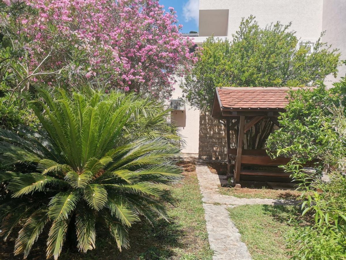 Apartments Maris Petrovac Exterior photo